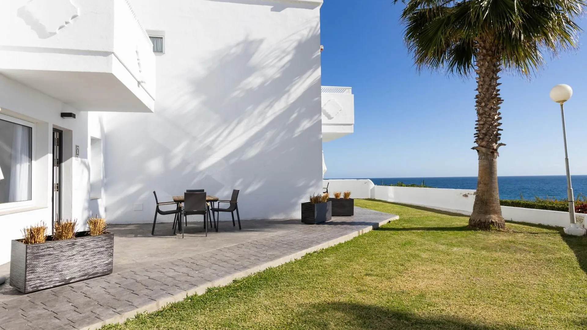 Ramada Hotel & Suites By Wyndham Costa Del Sol Fuengirola 3*,