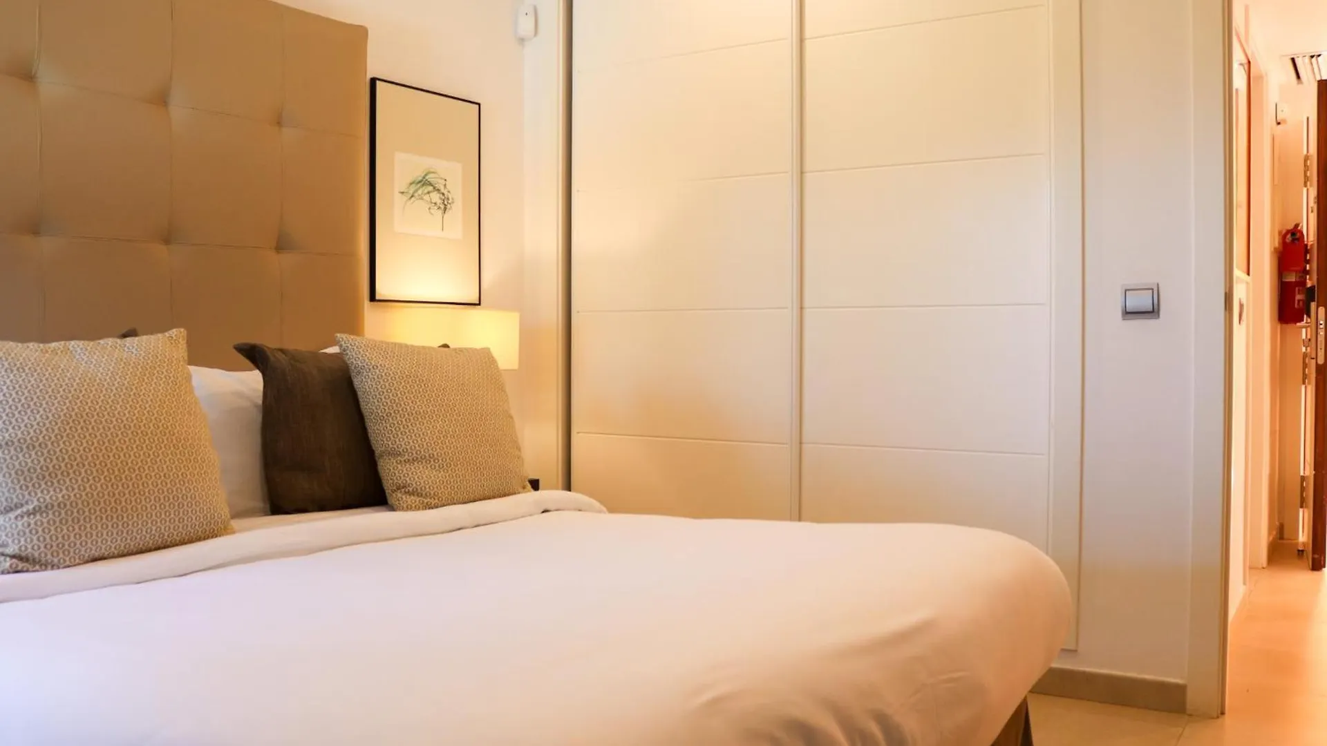 Aparthotel Ramada Hotel & Suites By Wyndham Costa Del Sol Fuengirola