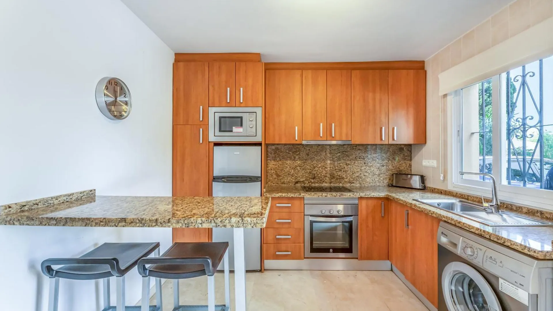 Ramada Hotel & Suites By Wyndham Costa Del Sol Fuengirola