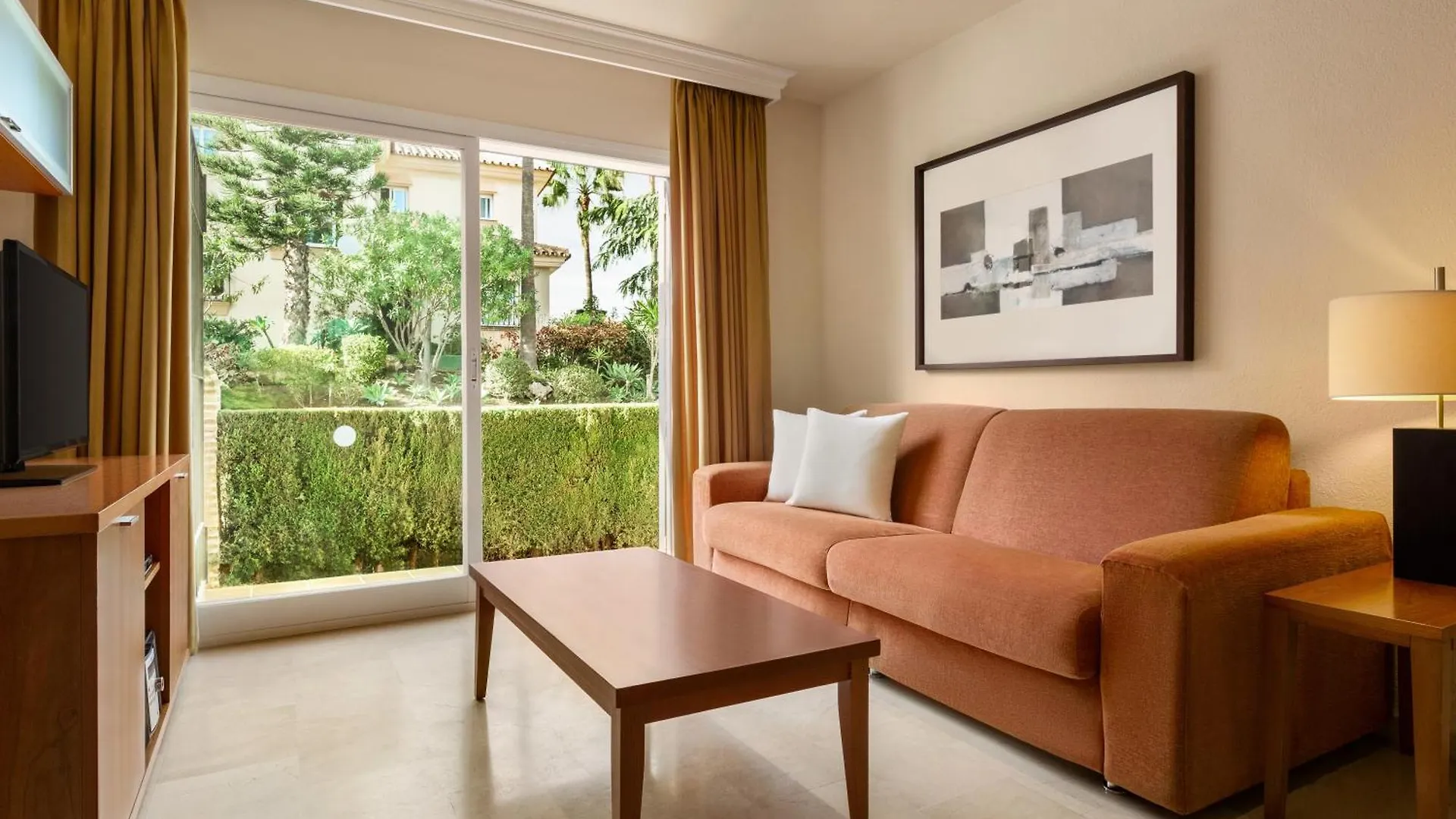 Ramada Hotel & Suites By Wyndham Costa Del Sol Fuengirola