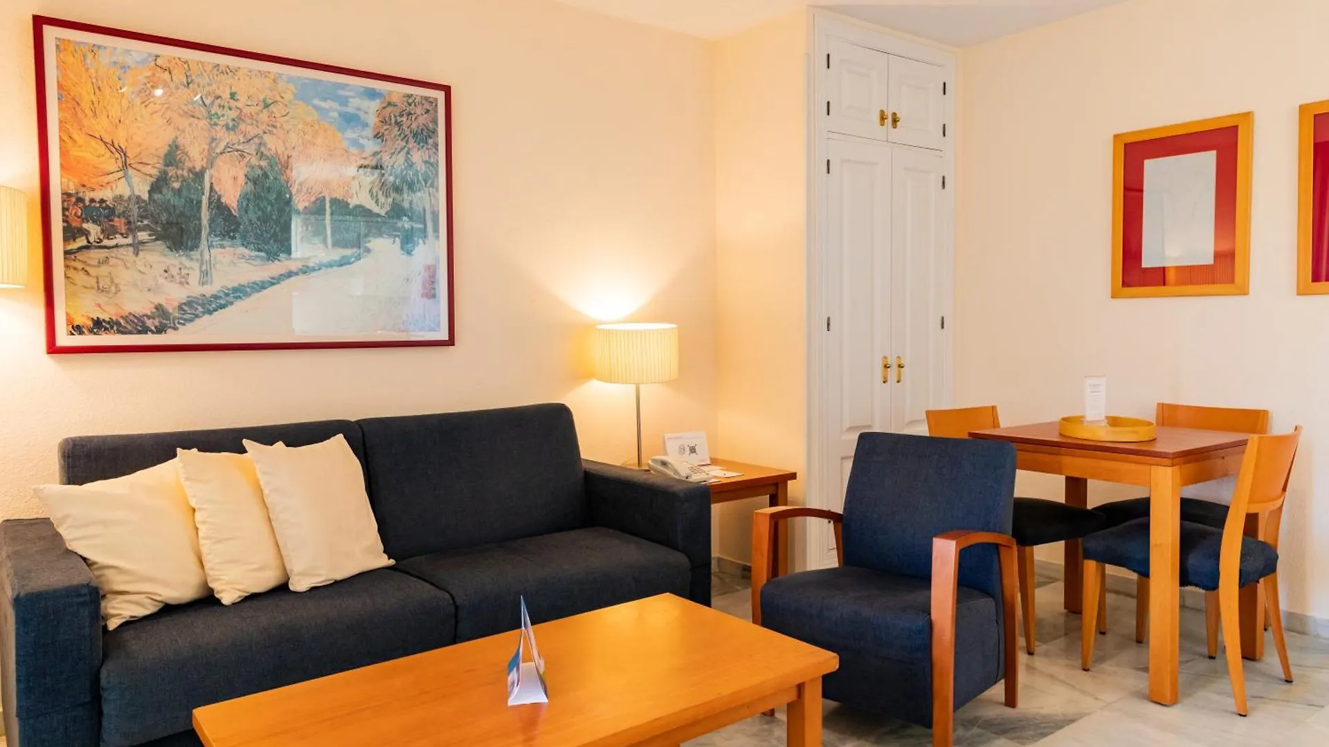 Apartahotel Ramada Hotel&Suites by Wyndham Costa del Sol Fuengirola