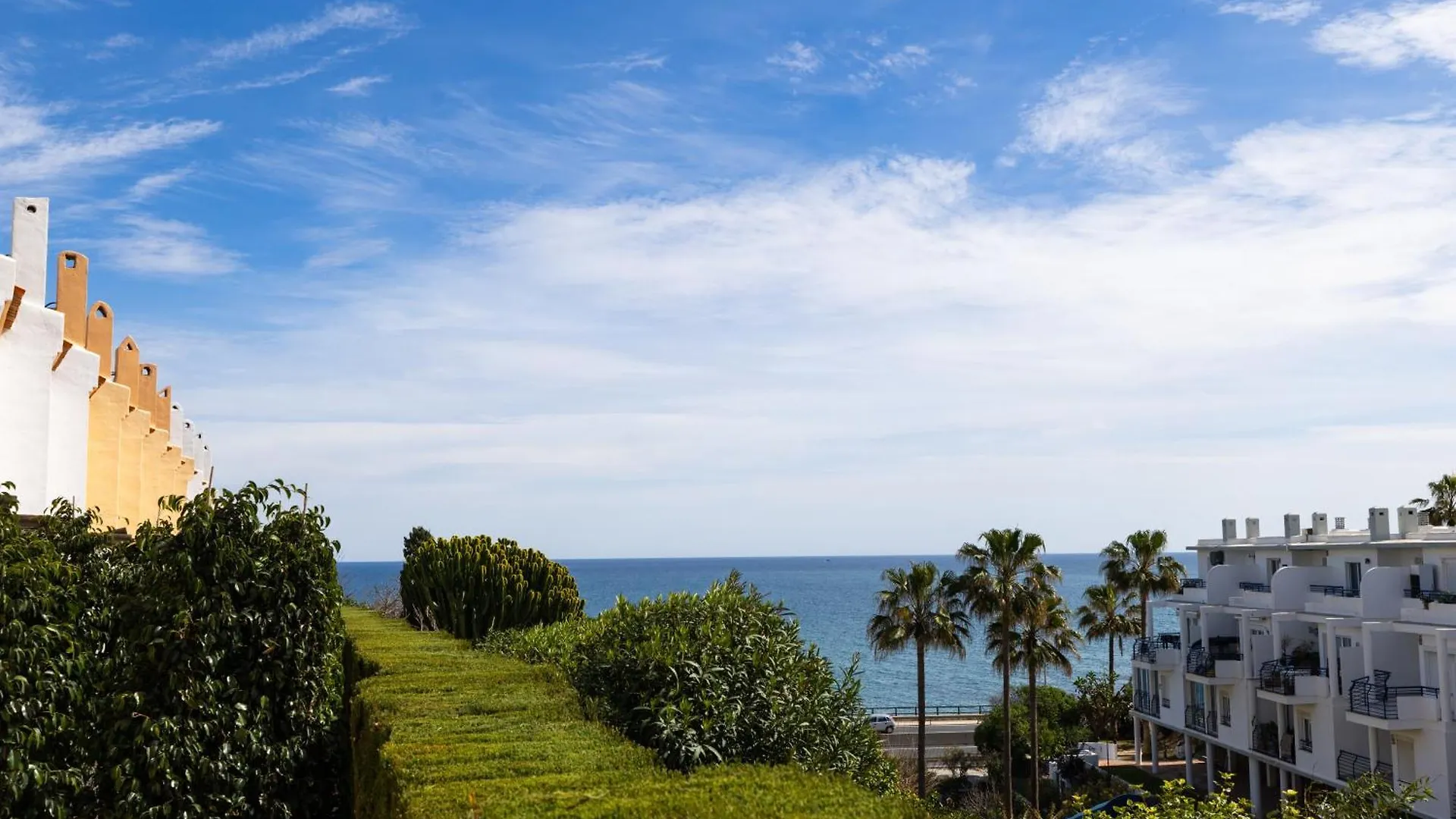 Ramada Hotel&Suites by Wyndham Costa del Sol Fuengirola Apartahotel