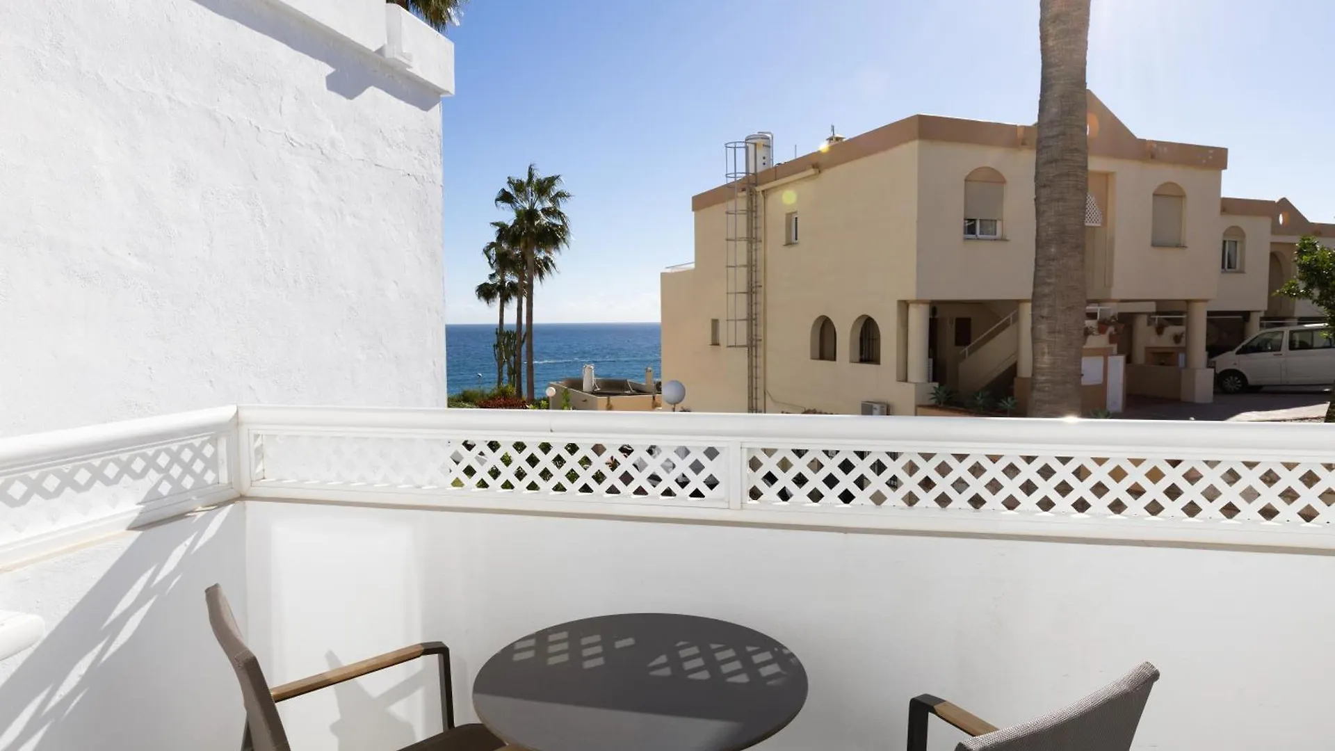 Ramada Hotel & Suites By Wyndham Costa Del Sol Фуэнхирола Апарт-отель