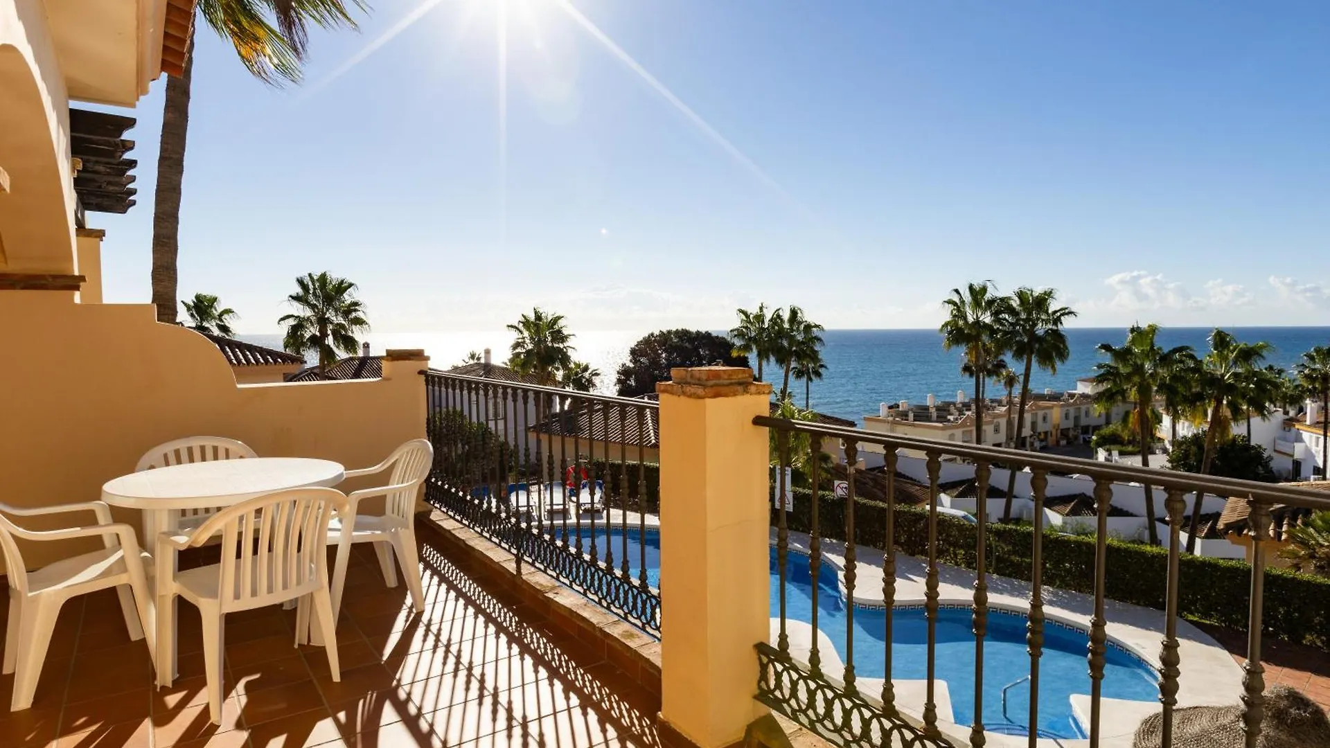 Ramada Hotel & Suites By Wyndham Costa Del Sol Fuengirola Spanyolország