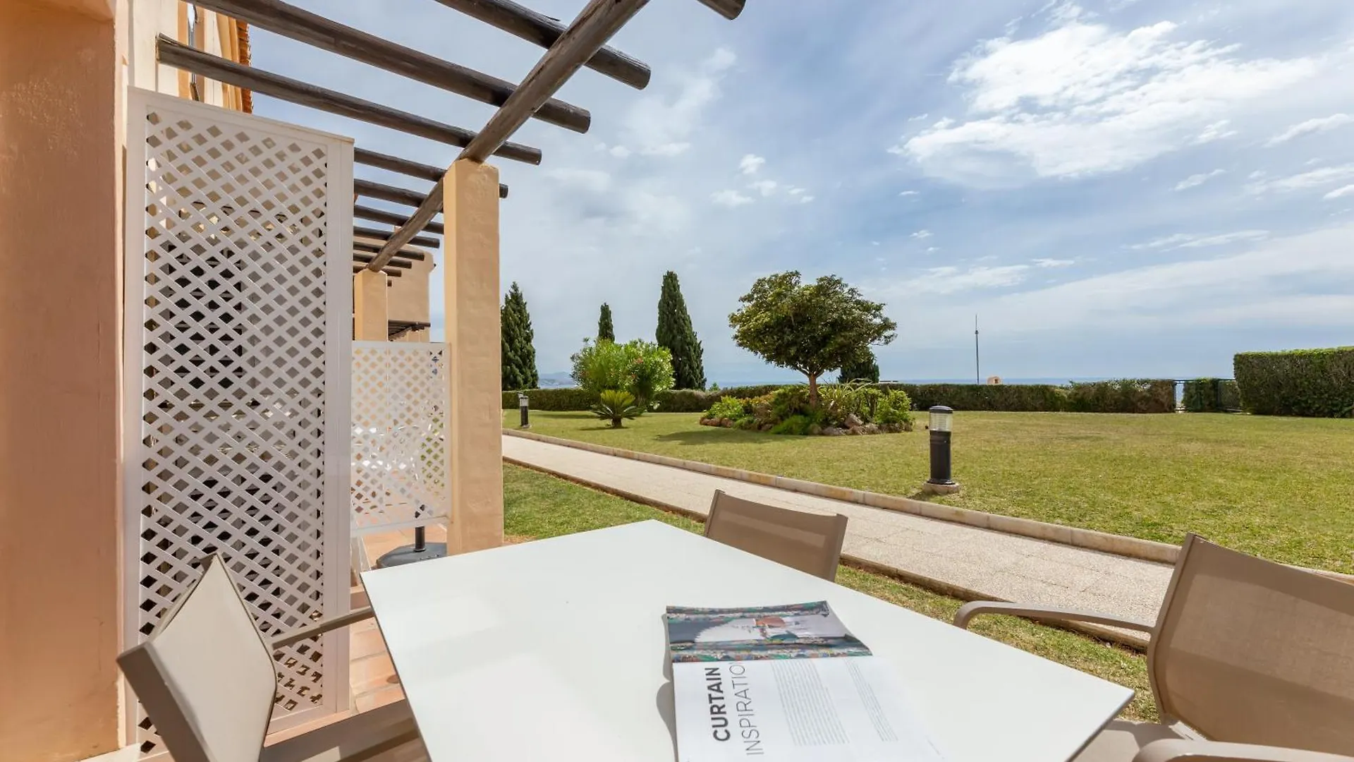 Ramada Hotel & Suites By Wyndham Costa Del Sol Fuengirola Aparthotel
